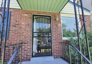 3 bd/1 bth w/fenced yard. Close to all things Nash!