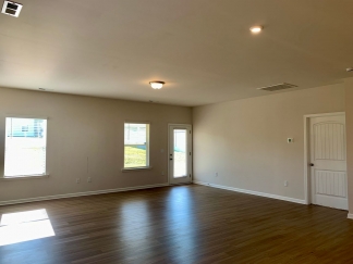 Beautiful Ranch Home in Sanford, Available NOW!