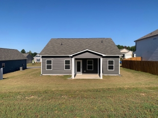 Beautiful Ranch Home in Sanford, Available NOW!