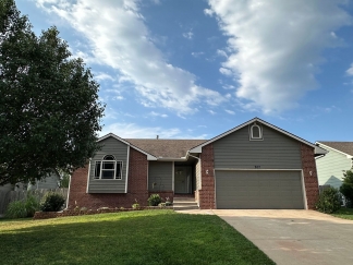 Beautiful Updated 5 Bedroom Home - Derby ,KS