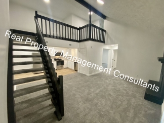 Harrisonville home 3 Beds | 2 Baths | Pet-Friendly | On site laundry