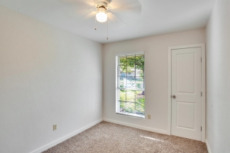 3109 Monument Dr - 2 PETS NO CATS - Red Team