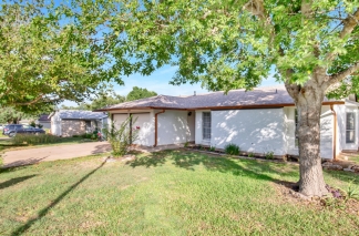 3109 Monument Dr - 2 PETS NO CATS - Red Team