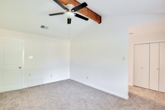 3109 Monument Dr - 2 PETS NO CATS - Red Team
