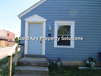 Updated 1 BR 1 BA Duplex Next to Convenience Store NO PETS (SECTION 8 APPROVED)