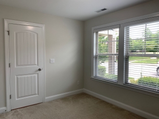 PRIME LOCATION, 3 Bedrooms Suites Apex TH Near HWY, Schools, Shops and Community Amenities!