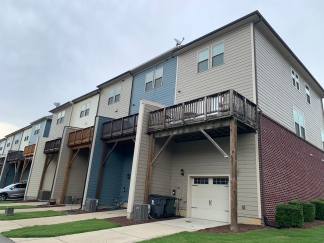 PRIME LOCATION, 3 Bedrooms Suites Apex TH Near HWY, Schools, Shops and Community Amenities!