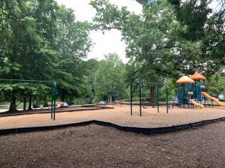 PRIME LOCATION, 3 Bedrooms Suites Apex TH Near HWY, Schools, Shops and Community Amenities!