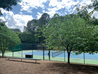 PRIME LOCATION, 3 Bedrooms Suites Apex TH Near HWY, Schools, Shops and Community Amenities!