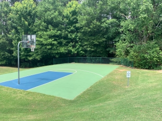 PRIME LOCATION, 3 Bedrooms Suites Apex TH Near HWY, Schools, Shops and Community Amenities!