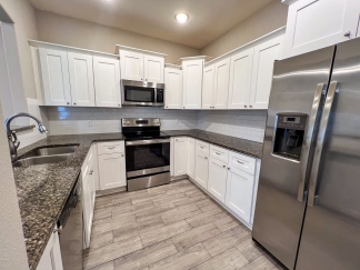 Beautiful 3 Bedroom/2 Bathroom Townhome in Chaffee Crossing **First Full Month's Rent FREE**