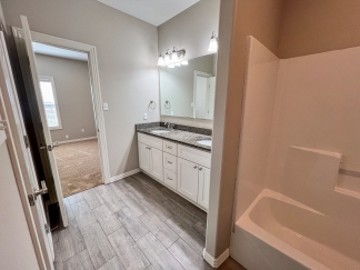 Beautiful 3 Bedroom/2 Bathroom Townhome in Chaffee Crossing **First Full Month's Rent FREE**