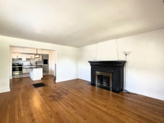 Charming 2 bedroom, 1 bathroom duplex located in the heart of Oklahoma City