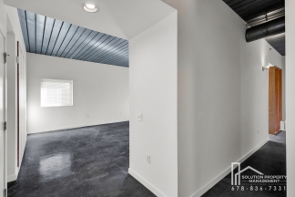 620 Glen Iris Dr. NE #308