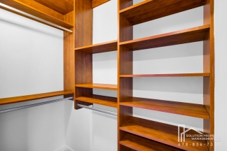 620 Glen Iris Dr. NE #308