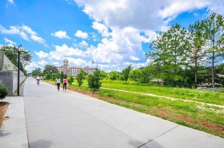 620 Glen Iris Dr. NE #308