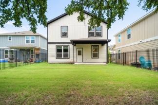 10402 Abana Way - BW+ - No Cats - Blue Team