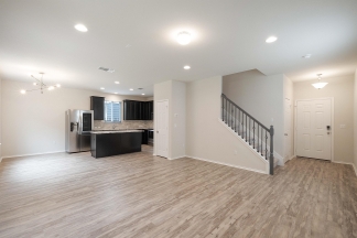 10402 Abana Way - BW+ - No Cats - Blue Team