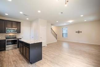 10402 Abana Way - BW+ - No Cats - Blue Team