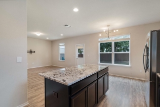 10402 Abana Way - BW+ - No Cats - Blue Team