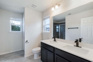 10402 Abana Way - BW+ - No Cats - Blue Team