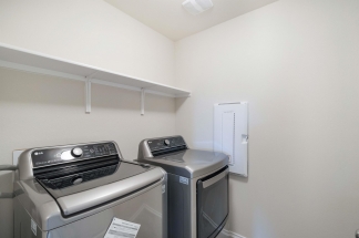 10402 Abana Way - BW+ - No Cats - Blue Team