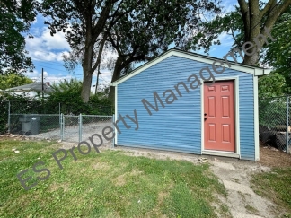 Charming, recently updated 2 bedroom, 1 bath!