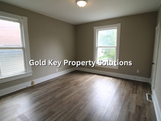 Nicely updated 1 BR 1 BA Upstairs Apartment (SECTION 8 ALLOWED)