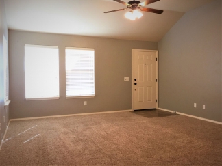 Lovely Affordable 2 Bedroom 2 Bath in Edmond!! $500 OFF FIRST FULL MONTHS RENT!