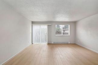 910, 918, 922 Lafayette St - 13