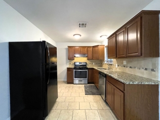 Charming 3 bed 1 bath home minutes away from OCCC!