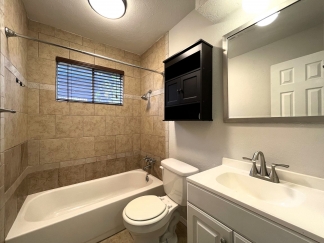 Charming 3 bed 1 bath home minutes away from OCCC!