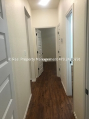 HALF OFF MOVE IN RENT! 3 Bed 2 Bath Stunning house in Pocola!!