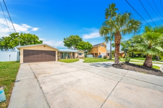 Beautiful waterfront home with gulf access!