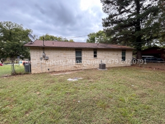 Greenwood Single family 2 bed 1 bath 1 car carport