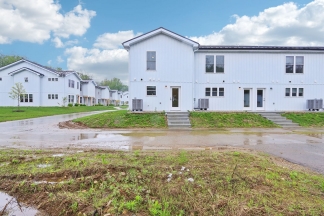 Stunning Newly Built 2 BR 2.5 BA Townhome in Beautiful Yorktown