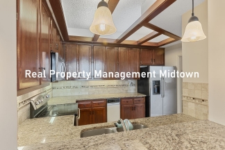 Charming Condo in Established Community off Lake Arlington