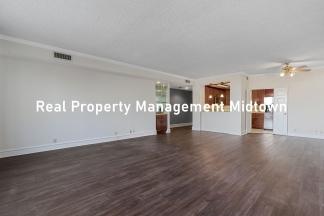 Charming Condo in Established Community off Lake Arlington
