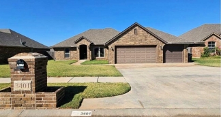 Welcome home to this large 3 bedroom house located in the heart of Oklahoma!