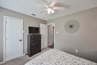 Affordable Corner lot home in Mansfield High District.