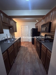 2 Bed 2.5 Bath 2 Story Townhouse close to Ramsey Jr. High