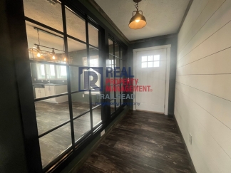 3 Bed / 2 Bath Farmhouse Styled Home – Move In Ready