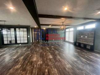 3 Bed / 2 Bath Farmhouse Styled Home – Move In Ready