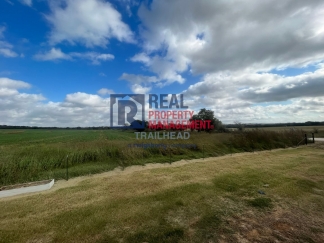 3 Bed / 2 Bath Farmhouse Styled Home – Move In Ready