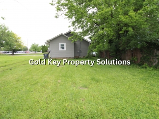 2 Bedroom 1 Bath Home W/ Large Front Porch (Section 8 Approved)
