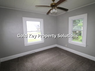 2 Bedroom 1 Bath Home W/ Large Front Porch (Section 8 Approved)