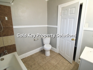 2 Bedroom 1 Bath Home W/ Large Front Porch (Section 8 Approved)