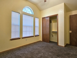 Welcome to your new home in the heart of Yukon, OK!