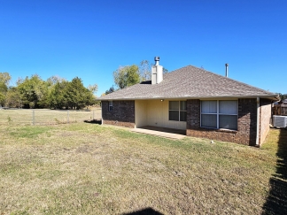 Welcome to your new home in the heart of Yukon, OK!