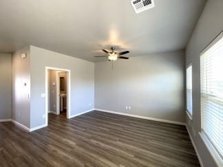 Move-in Special~ $250 OFF January 2025 Rent! #13517